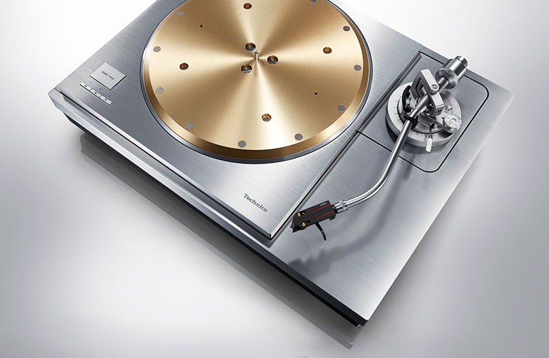 Descubre el nuevo giradiscos para DJ Technics SL-1200M7L - Blog de  Panasonic España