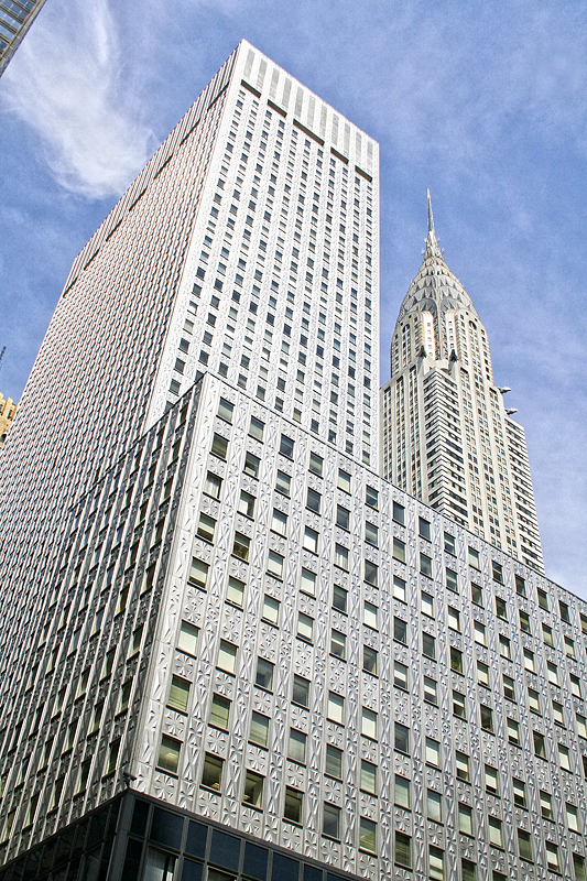 El Chrysler Building desde el suelo