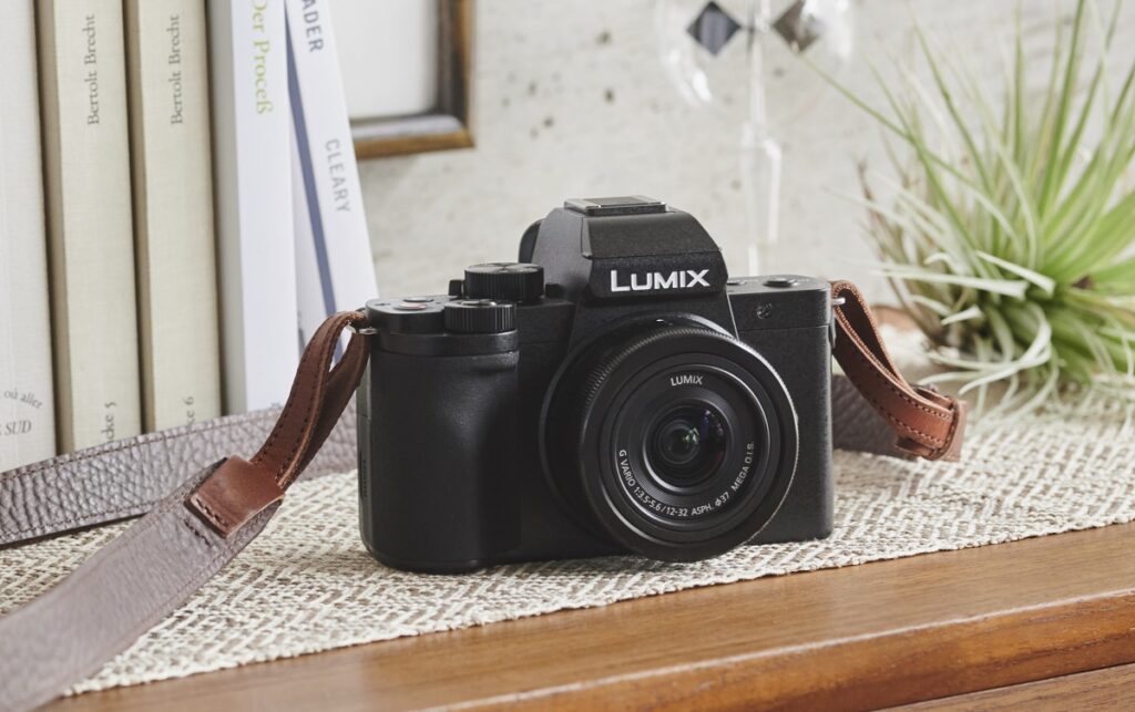 eximir Faringe tomar Nueva Lumix G100, la mejor cámara sin espejo para vlogging con grabación en  4K - Lumix