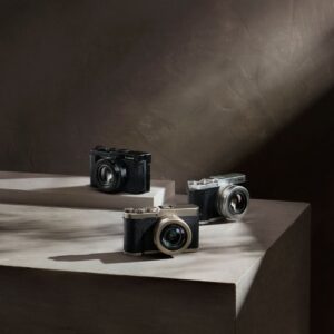 Panasonic LUMIX L10 en 3 colores: Black, Silver y una exclusiva edición Titanium Gold