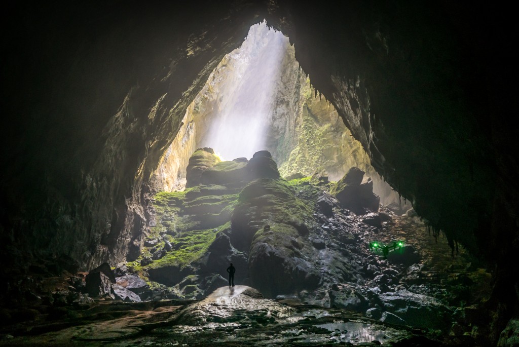 ferdinand_wolf_the-hidden-cave-in-vietnam