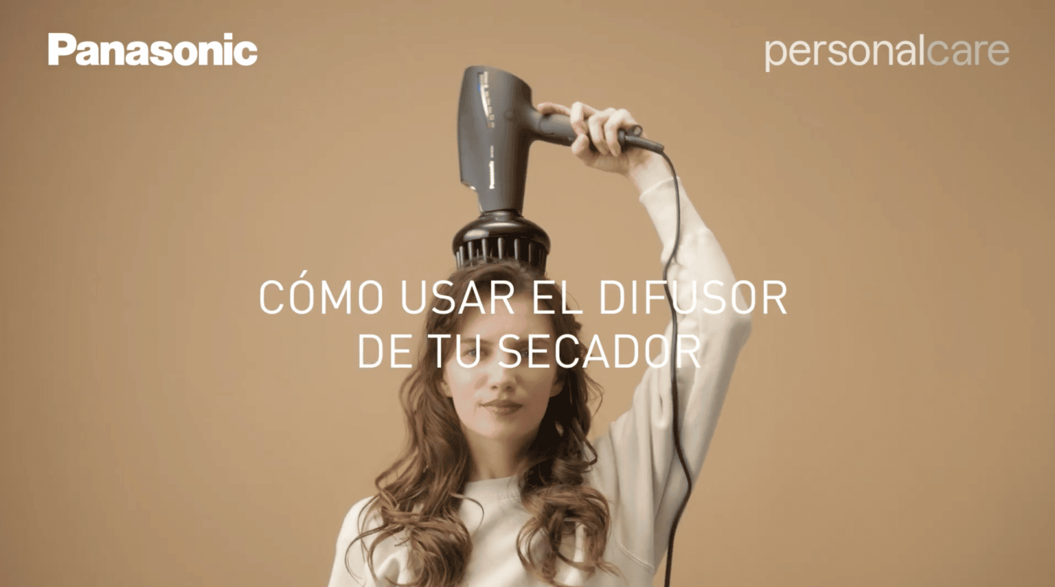 Cómo usar el difusor de tu secador para conseguir el máximo volumen en tu cabello