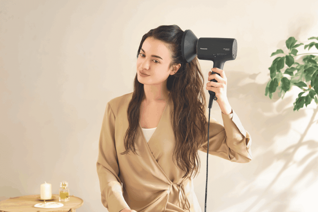 Secador de pelo con tecnología nanoe EH-NA0J
