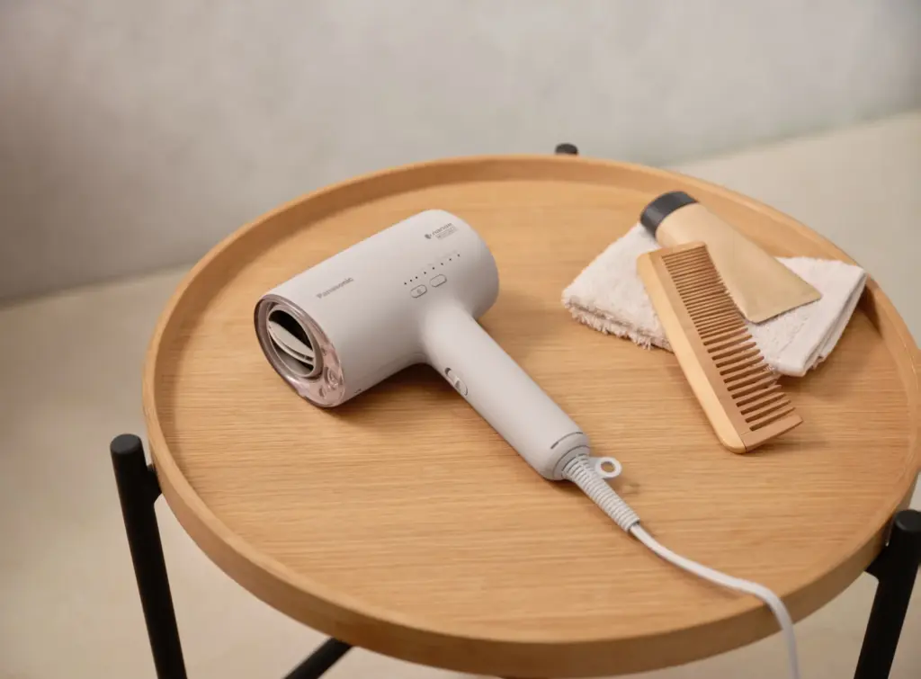 secador de pelo EH-NA0L Sakura, ideal para tu rutina de cuidado personal para primavera